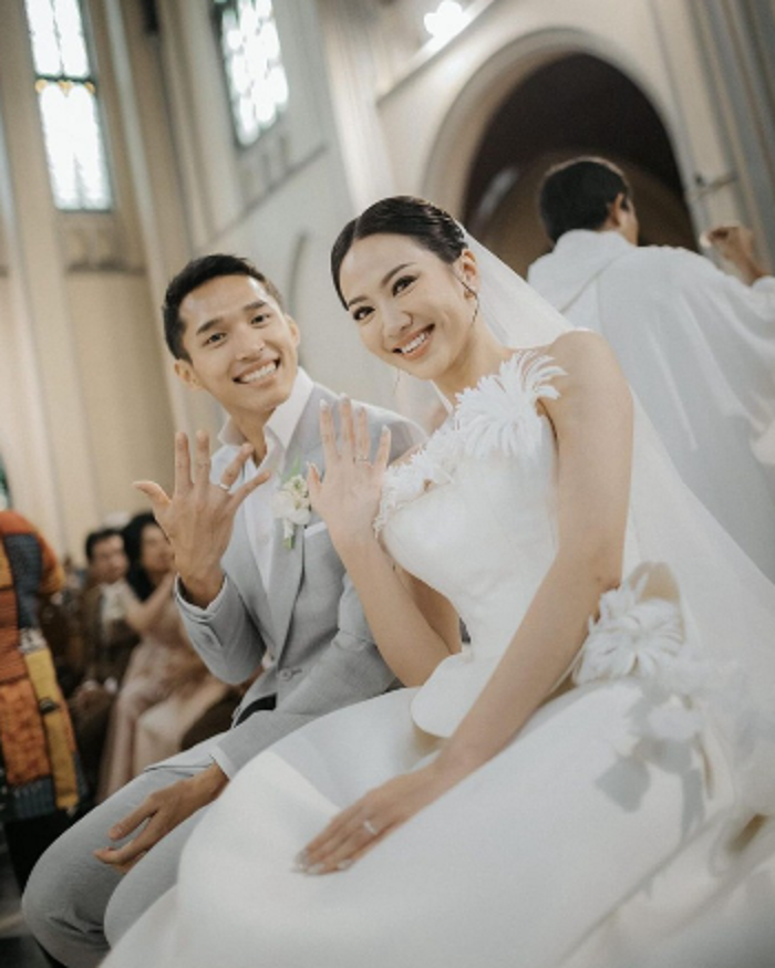 Pernikahan Jonatan Christie dan Shanju: Potret Bahagia Pasangan Bulutangkis dan Mantan Member JKT48