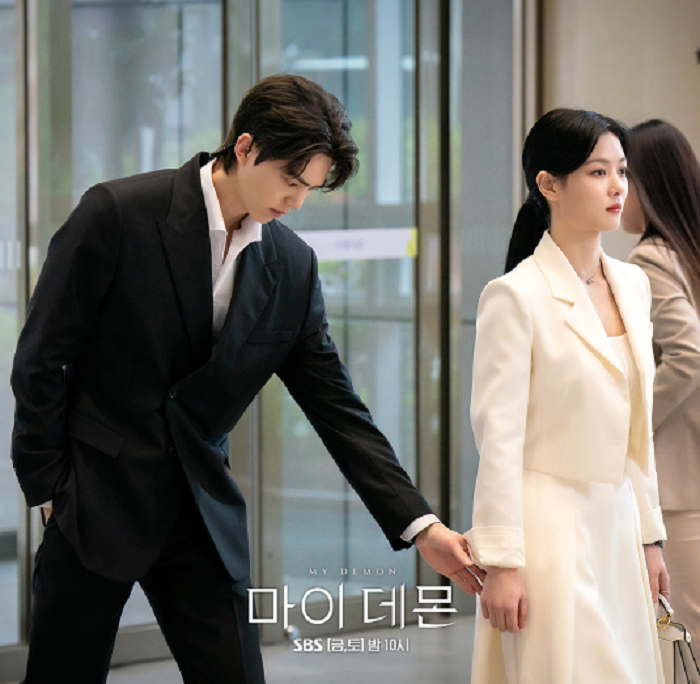 5 Pasangan Drama Korea yang Membuat Penonton Berharap Hubungan Mereka Nyata