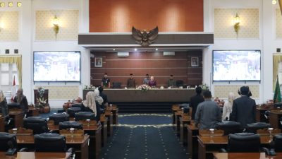 Sekda Norman Sampaikan Penjelasan Bupati terhadap Raperda tentang RPJPD 2025-2045 pada Rapat Paripurna Tingkat I DPRD Purwakarta